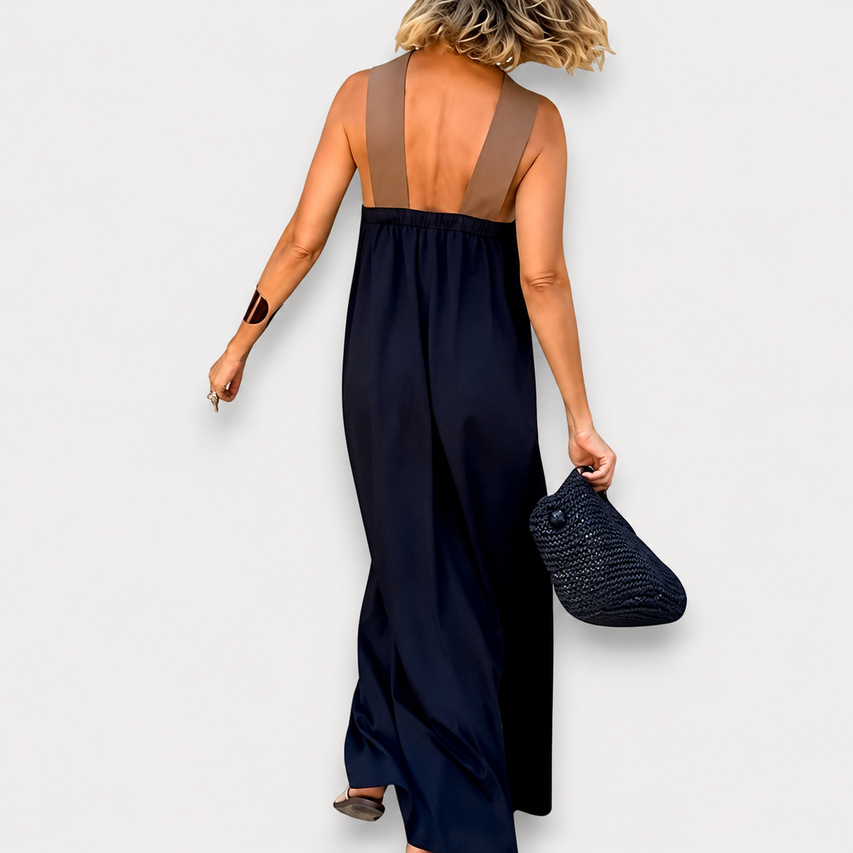 Maite | Vestido Largo con Espalda Descubierta, Tirantes Anchos en Contraste y Corte Fluido