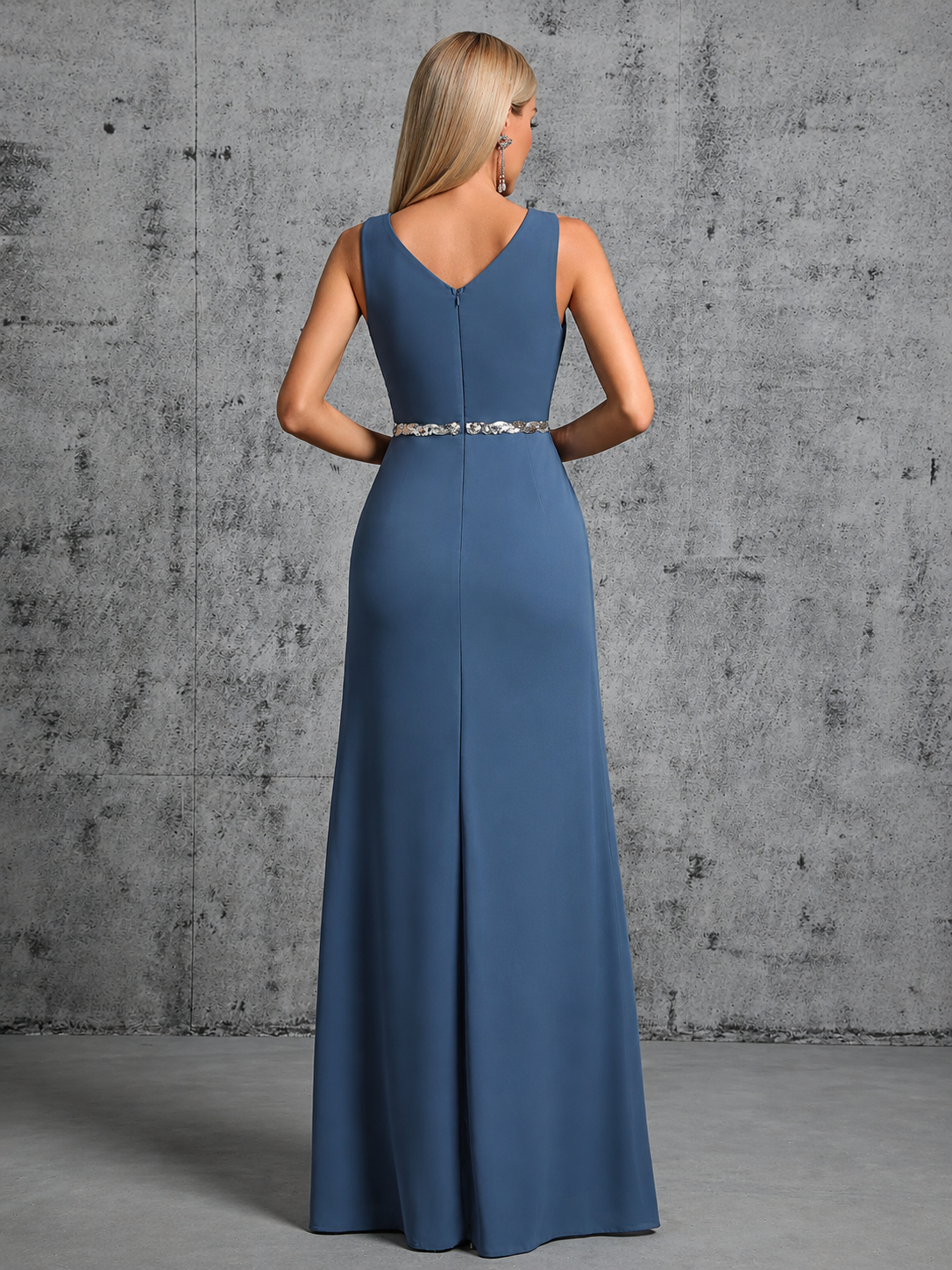 Daniela | Vestido Largo Drapeado con Cinturón de Pedrería