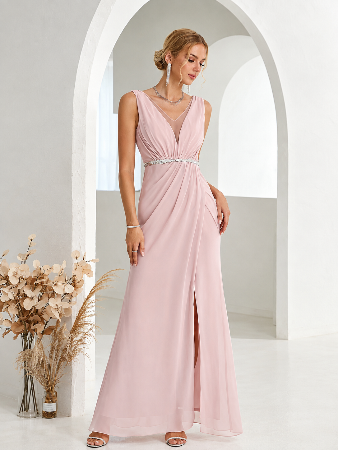 Daniela | Vestido Largo Drapeado con Cinturón de Pedrería