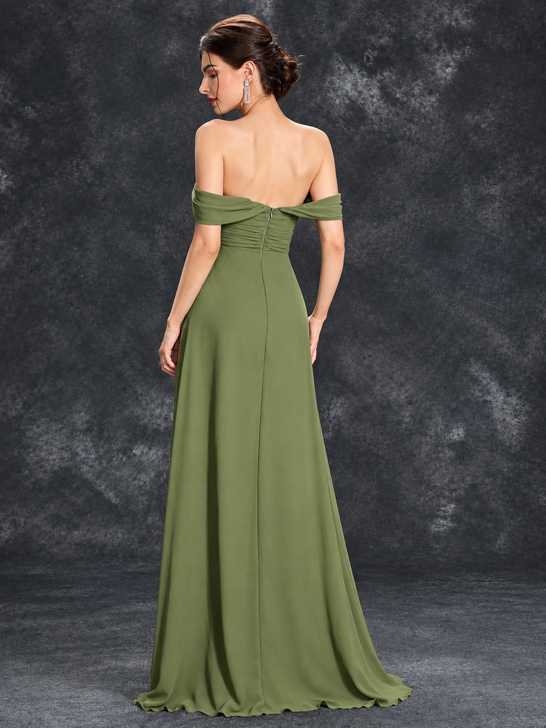 Carmen | Vestido Largo Verde Oliva con Escote Corazón