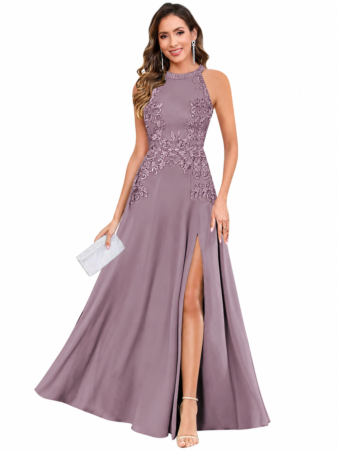 Elvira | Vestido largo de fiesta con cuello halter, encaje bordado y abertura lateral en azul piedra
