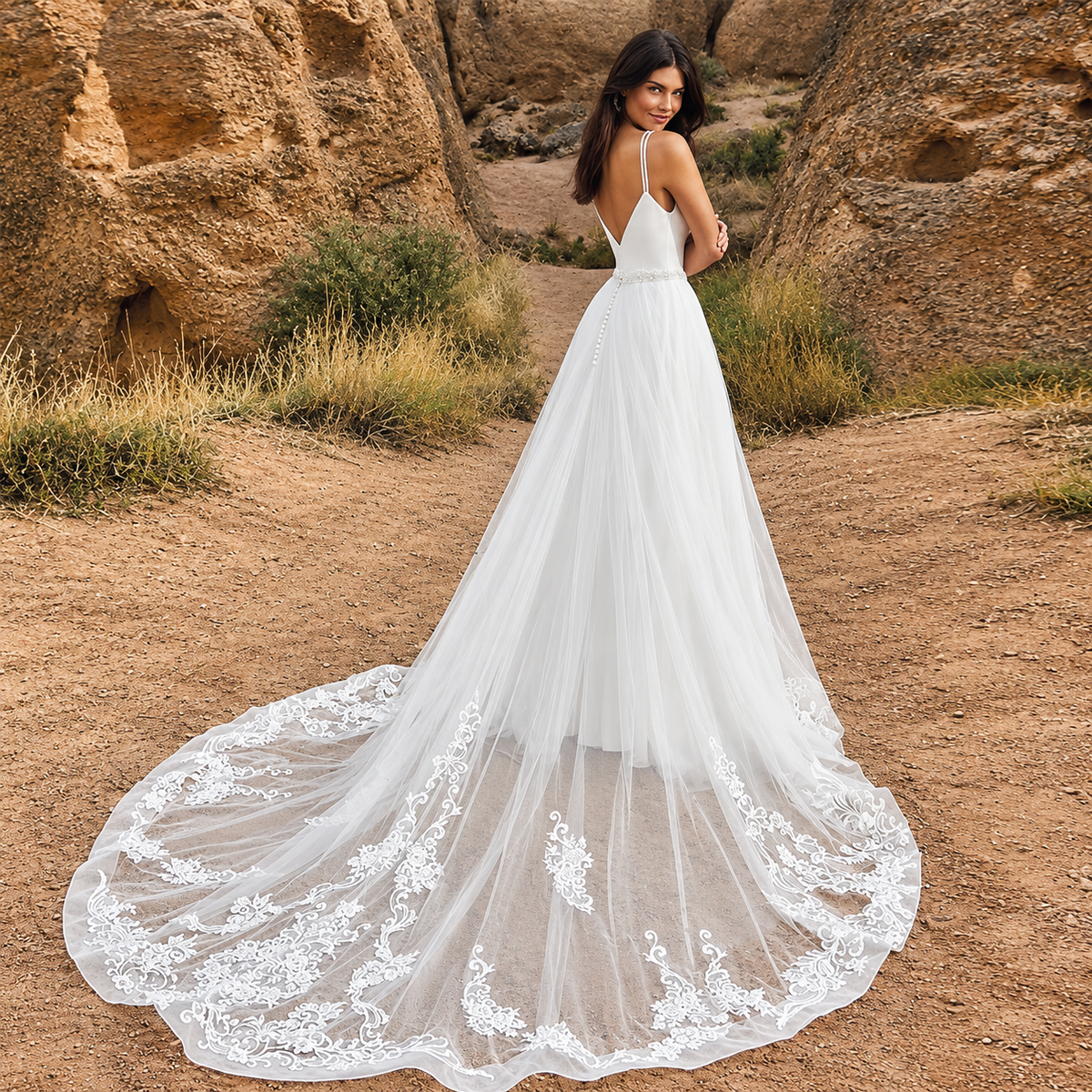 Emma | Mono de novia con sobrefalda de tul desmontable