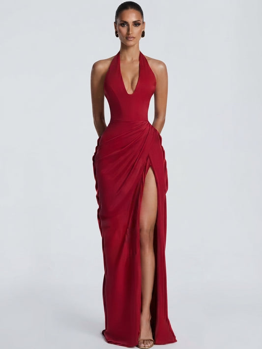 Noelia | Vestido largo rojo con escote halter y abertura lateral