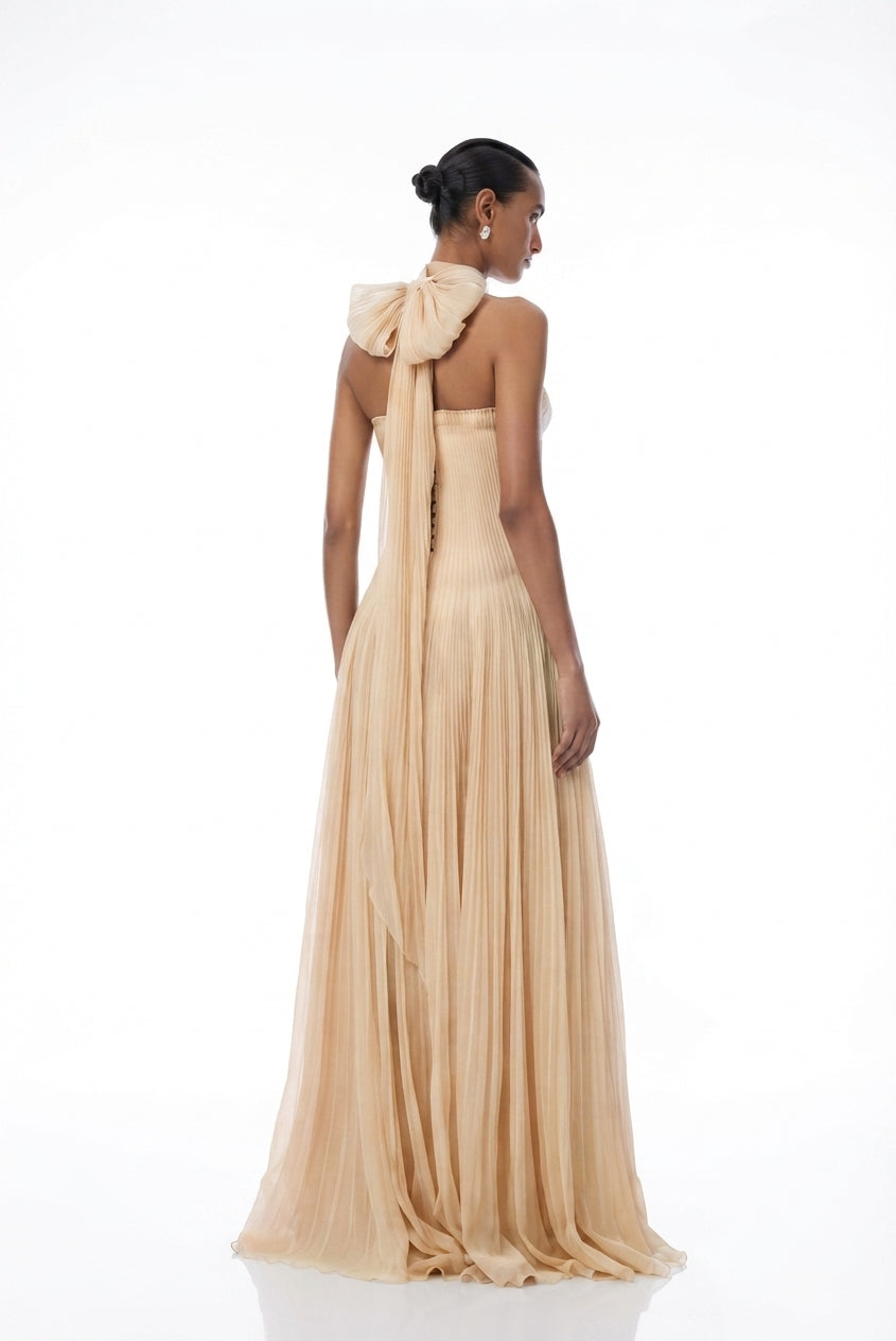 Jessica | Vestido largo color champán/beige con escote halter