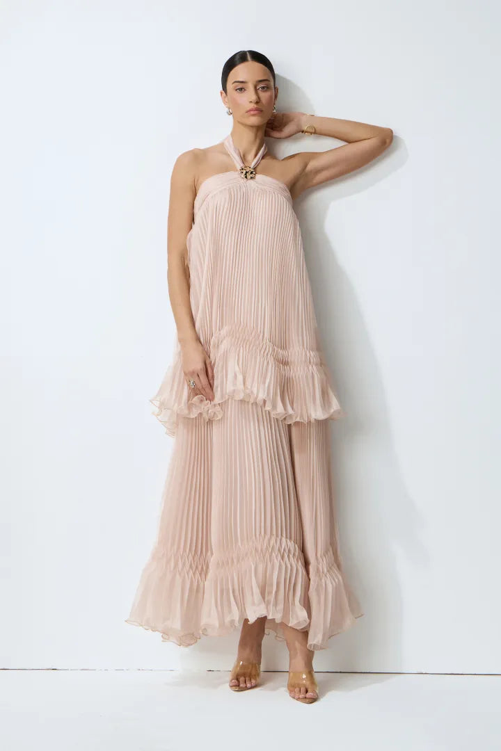 Serena | Vestido Maxi Plisado de Cuello Halter Rosa Light Party Moment