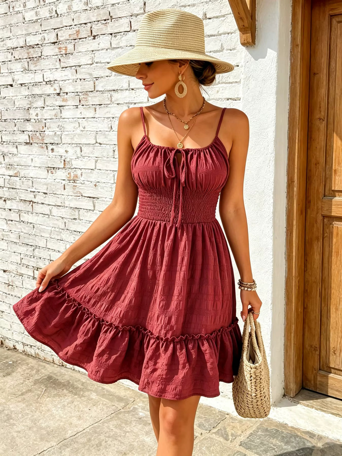 Diana | Vestido Corto Fruncido con Tirantes