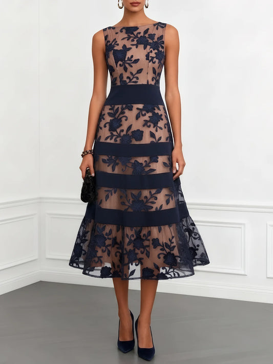 Teresa | Vestido midi de encaje floral azul marino con paneles semitransparentes
